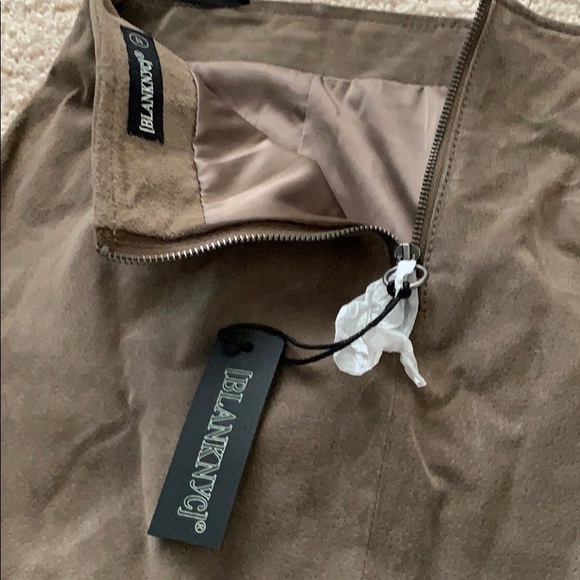 Blank NYC Suede Skirt - Picture 4 of 4